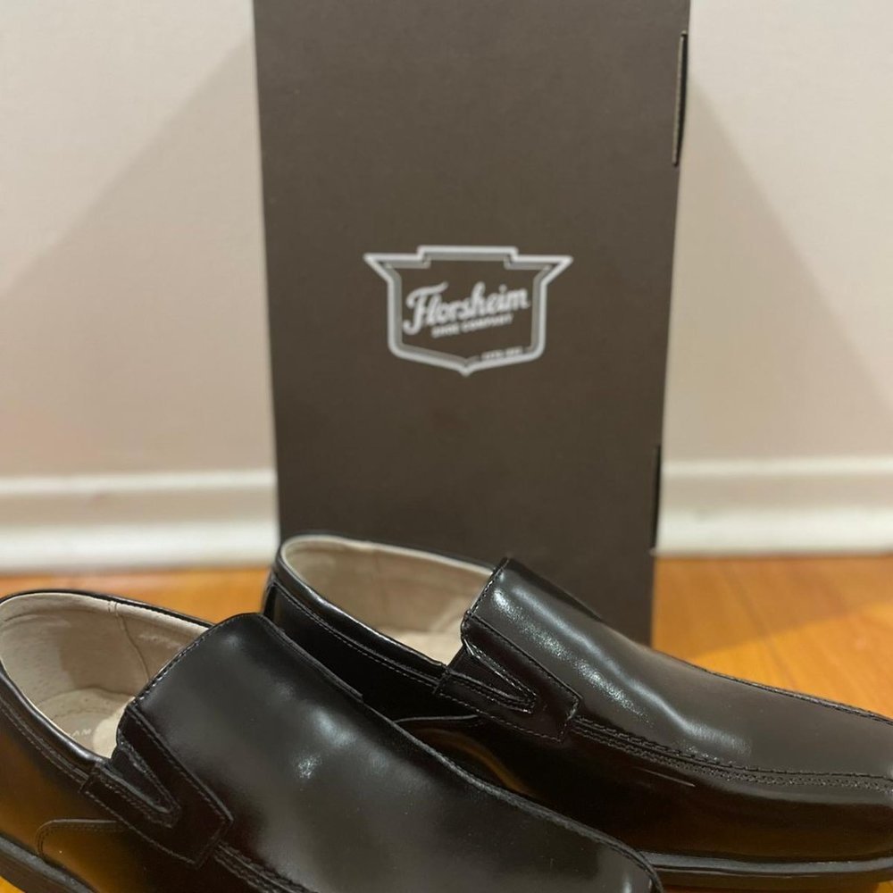 Forsheim - Black dress shoes. Size 4.5 kids, medium.
